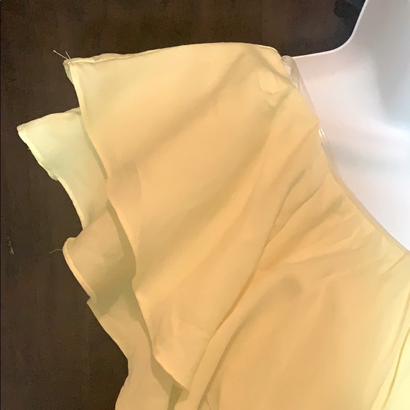 Yellow off the shoulder spring blouse - Picture 3 of 4